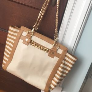 Emma Fox Tote Bag